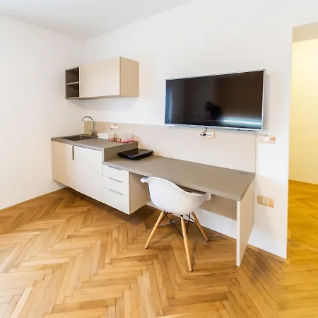 Kamr'ca Apartment *