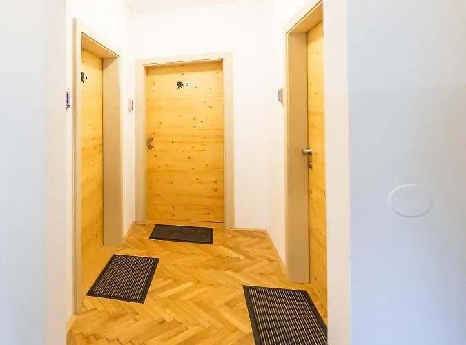 Kamr'ca Apartma Ljubljana